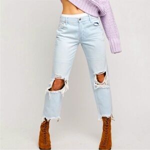 Free People Maggie Mid Rise Straight Leg Jeans Distressed Crop Raw Hem Size 27